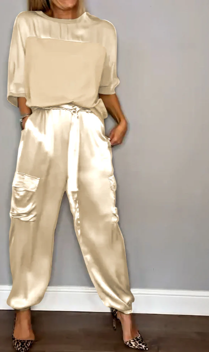 TRAJE SATÉN CARLA