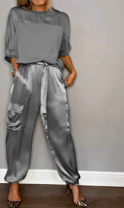 TRAJE SATÉN CARLA